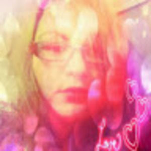 Meet your Posher, Chloe